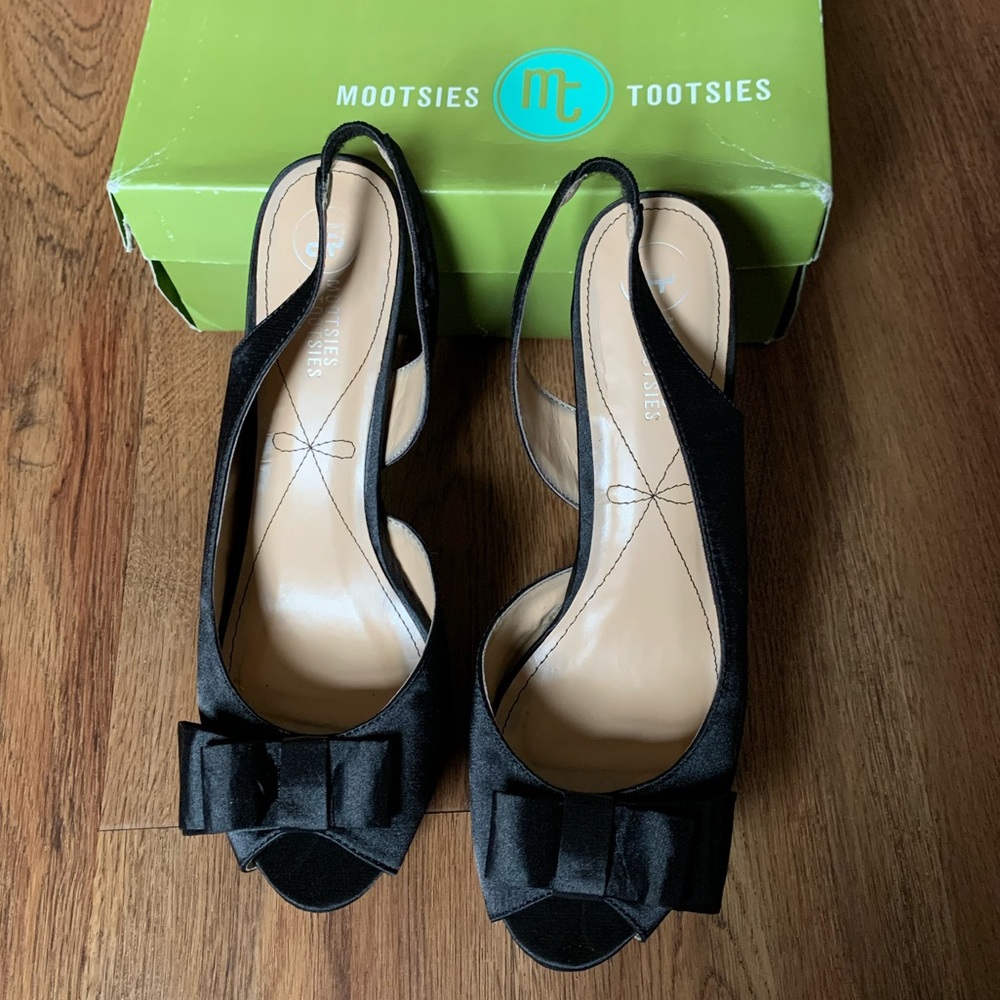 Mootsies Tootsies Moimani Black Satin Heels with Bow